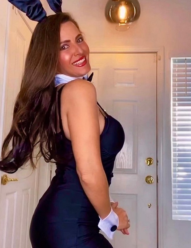 Penggemar Maya pun kebanyakan datang dari pria muda yang memuji kecantikan dan keseksiannya. Foto: dok. Instagram