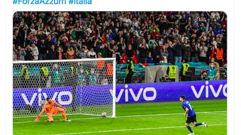 Penalti Jorginho yang tenang tapi mematikan pun banyak dibahas. Foto: Twitter