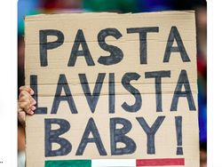 Italia Tekuk Spanyol, Forza Azzurri Lantang Berkumandang