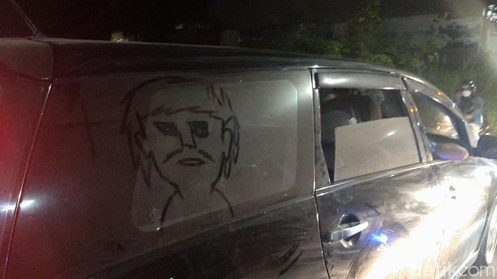 Polisi memburu pemilik mobil yang berisi mayat wanita terbungkus plastik di Bogor