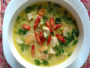 Resep Pembaca : Resep Sayur Lodeh Daun Kelor yang Sedap Kaya Nutrisi