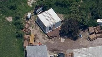 Ini penampakan rumah Elon Musk dilihat dari atas. Rumah bersangkutan berada di Boca Chica, Texas, dekat dengan fasilitas uji coba SpaceX. Foto: Boxabl