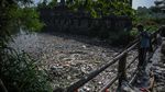 Prihatin, Melihat Kotornya Sungai Citarum dan Bersihnya Sungai Citarik