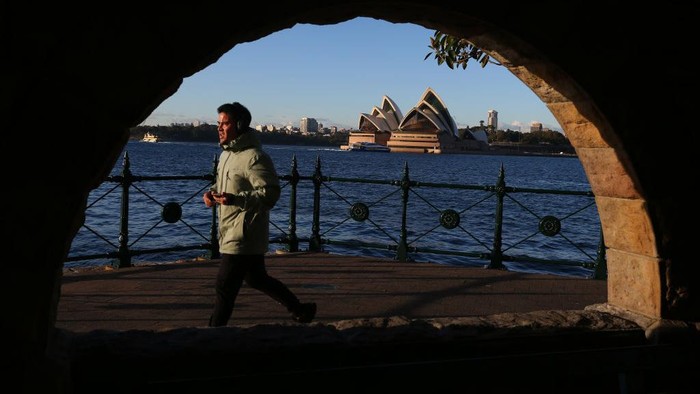 Sidney Perpanjang Masa Lockdown Kota terbesar Australia, Sydney memperpanjang lockdown sepekan lagi dalam upaya menahan wabah varian virus Delta yang sangat menular