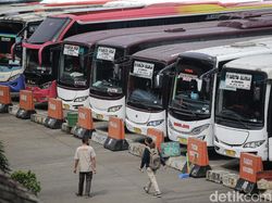 Syarat Naik Bus Saat PPKM Darurat, Cek di Sini!
