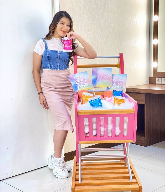 7 Harga Outfit Tiara Andini, Ratusan Ribu hingga Belasan Juta!