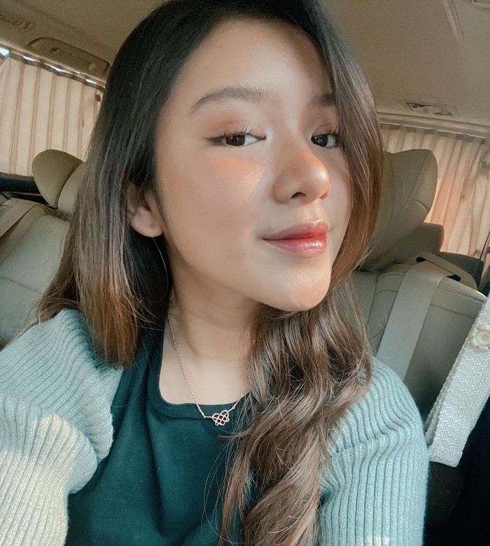 7 Harga Outfit Tiara Andini, Ratusan Ribu hingga Belasan Juta!