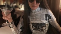 Menghindari minuman bersoda juga menjadi rahasia awet muda Vera Wang. Desainer kondang tersebut lebih memilih air mineral yang jauh lebih sehat. Foto: Instagram @verawang