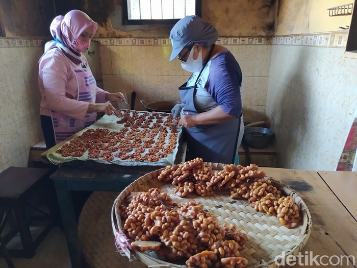 Ampyang, Camilan Manis Khas Magelang yang Bertahan Saat Pandemi