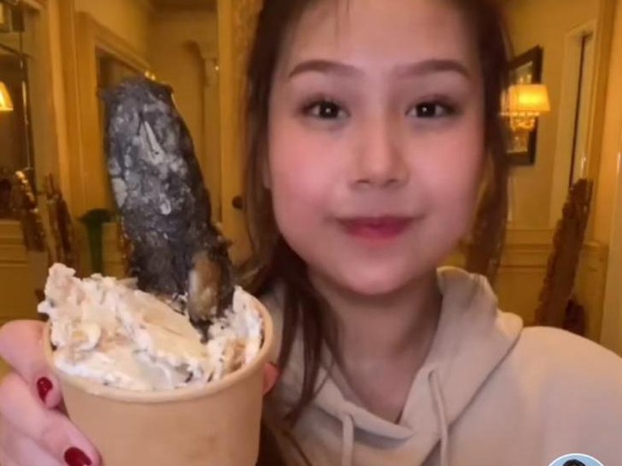 Eksperimen ‘Gila’ Sisca Kohl, Ada Es Krim Ketoprak dan Crepe Sate Kambing!