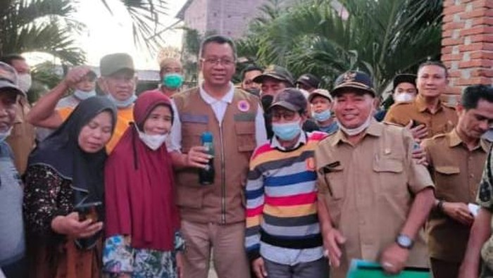 Gubernur NTB Zulkielimansyah kunjungi warga tanpa pakai masker