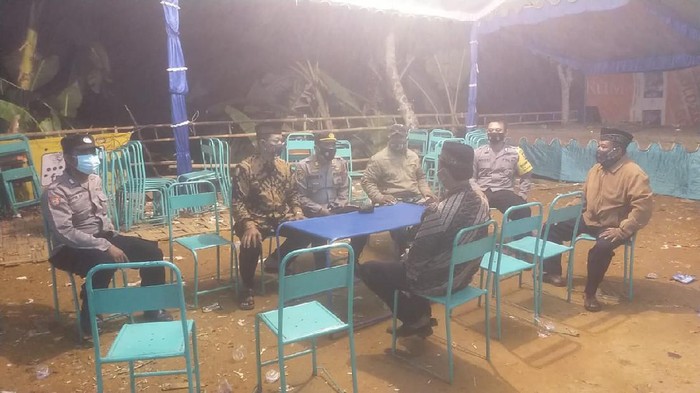 hajatan di trenggalek saat ppkmm darurat