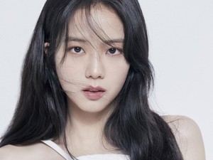 Jisoo BLACKPINK Tampil dengan Rambut Pirang, Fans Langsung Heboh