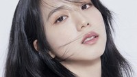 Jisoo BLACKPINK lagi-lagi dilirik buat masuk nominasi tahun ini. Somi, Taeyeon, Eunha, hingga IU pun diperkenalkan sebagai nominee. (Foto: dok. YG STAGE)