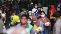 Sebanyak 50 ribu warga Bekasi hari ini akan menerima vaksin COVID-19.