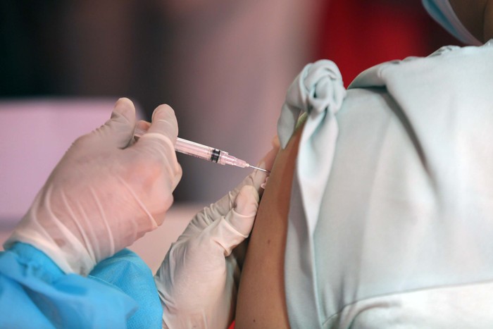 Ahli Sebut Suntikan Vaksin Dosis Ketiga Penting untuk Lindungi Nakes