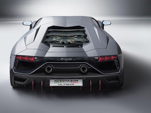 Supercar Bensin Mau Dilestarikan, Ferrari dan Lamborghini Tak Wajib Punya Mobil Listrik?