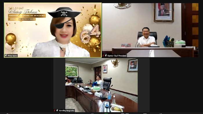 Moeldoko dapat kejutan di hari ulang tahunnya (Foto: dok KSP)