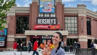 Salah satu perusahaan manufaktur cokelat terkemuka di dunia, Hersheys, memiliki banyak pusat pengunjung. Yang pertama dimulai di Pennsylvania. Ini adalah rumah bagi beberapa pengalaman terbaik seputar cokelat, yang pasti akan menjadi tempat paling hits dan menyenangkan dikalangan anak-anak. (Hersheys Chocolate World)