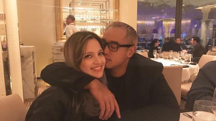 Nia Ramadhani dan Ardi Bakrie 5 Fakta Nia Ramadhani dan Ardi Bakrie saat Kulineran Mewah hingga Kaki Lima