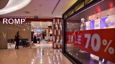 PPKM Mikro, Jam Operasional Pusat Perbelanjaan Dibatasi