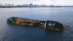 Penampakan Kapal Kargo yang Jadi Korban Tabrakan di Teluk Manila