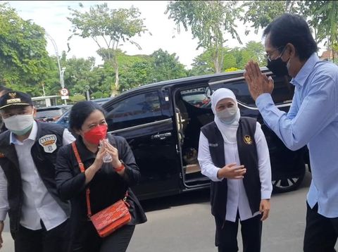 puan maharani datangi vaksinasi di stadion tambaksari