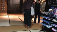 Sesuai dengan namanya, Ninja Information Center Tokyo & Dojo adalah tempat belajar langsung tentang budaya prajurit bayangan Jepang feodal. Serta menawarkan pelajaran pengantar dalam berbagai keterampilan ninja.