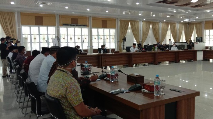 Rapat Gubsu Edy soal pelaksanaan kurban (Ahmad Arfah-detikcom)