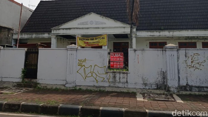 Rumah Tak Terawat Dijual di Menteng, Jakarta Pusat