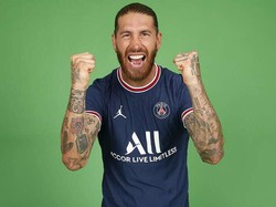 Bek anyar baru, Sergio Ramos, juga dipastikan menyegel pos bek tengah, menjadi tandem Kimpembe. Pemain asal Spanyol itu baru direkrut, juga bebas transfer, dari Real Madrid. (Foto: dok. Paris Saint-Germain)