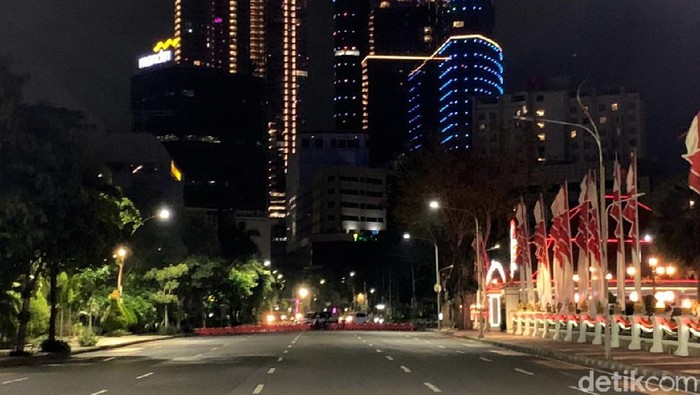 Penyekatan dilakukan di sejumlah ruas jalan Kota Surabaya. Hal itu dilakukan guna memaksimalkan penerapan PPKM Darurat di Kota Pahlawan.
