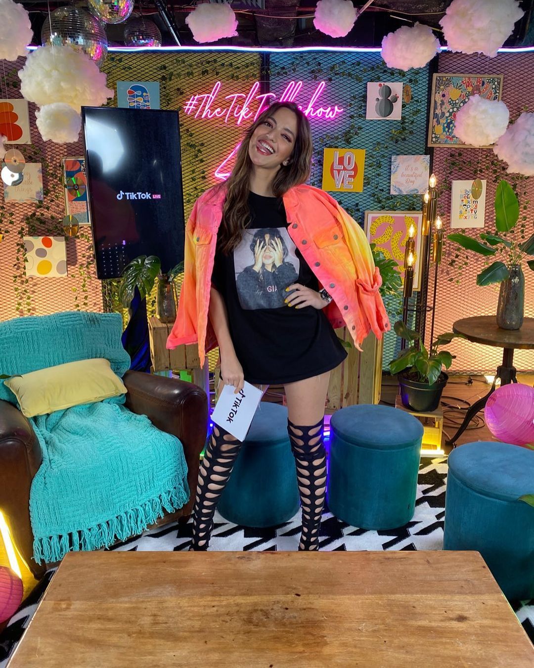 bisnis nia ramadhani