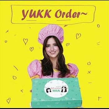 bisnis nia ramadhani