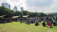 Pantauan detikcom hingga pukul 14.00 WIB antrean telah mencapai angka 2.247.