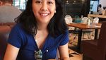 Deretan Pose Cantik Sherina Munaf Saat Ngopi dan Makan Pizza