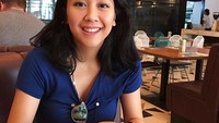Lewat instagram pribadinya @sherinasinna, ia sering mengunggah foto saat menikmati secangkir kopi. Foto ini salah satunya. Sluurrp! Foto: instagram @sherinasinna