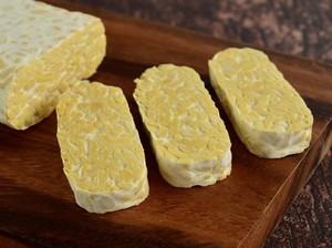 Makan Tempe Terbukti Perkuat Imun Tubuh dan Perkecil Risiko Terpapar COVID-19