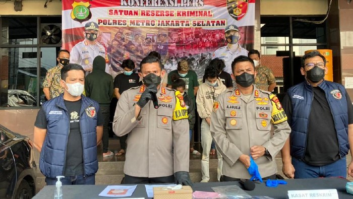 Polisi tangkap geng motor penyerang polisi di Cilandak
