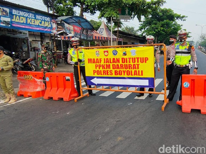 Sebanyak 23 titik jalan di Boyolali ditutup selama PPKM Darurat, Jumat (9/7/2021).