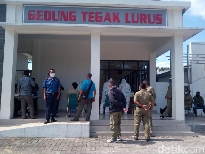Swab antigen di Satpol PP Boyolali, Jumat (9/7/2021).
