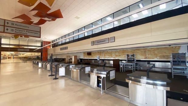 Terminal Bandara yang Ditingggalkan
