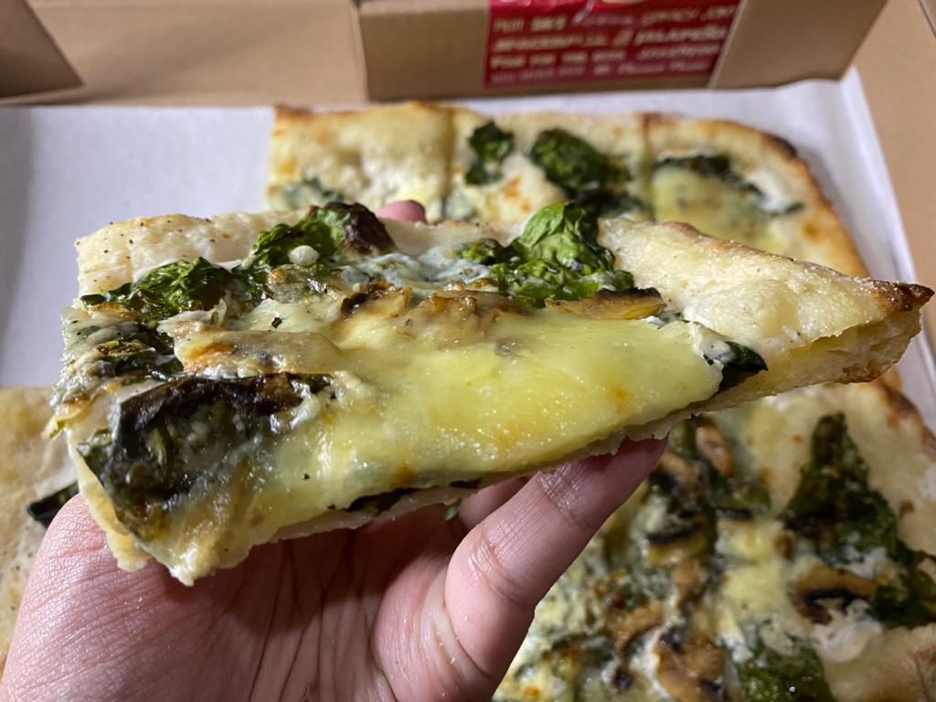 The Baker Bunch: Renyah Chewy Pizza Sourdough Kekinian yang Lembut Enak