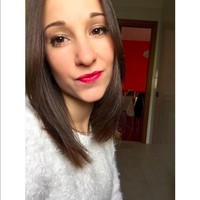 Clarissa Franchi sudah hampir delapan tahun berpacaran dengan Giovanni Di Lorenzo dan telah memiliki satu orang anak. Clarissa yang lulusan jurusan Bahasa Asing dan Literatur itu cukup private dibanding WAGs lain. Tapi sesekali ia muncul di Instagram sang kekasih. Foto: Facebook