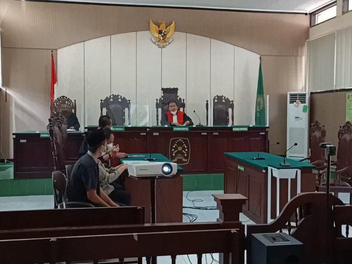 Warga Kediri Yang memohon ganti kelamin dikabulkan Pengadilan