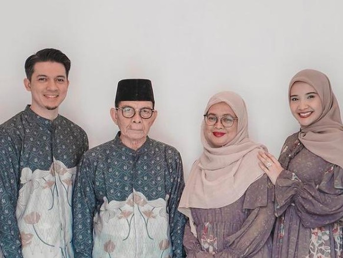 ayah irwansyah meninggal dunia