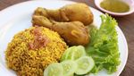 10 Resep Nasi Gurih Komplet untuk Makan Bareng Keluarga