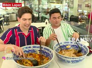 Bikin Laper! Dimas Beck dan Ncess Nabati Lahap Mi Kari dalam Mangkuk Raksasa