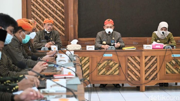 Bupati Kebumen Arif Sugiyanto