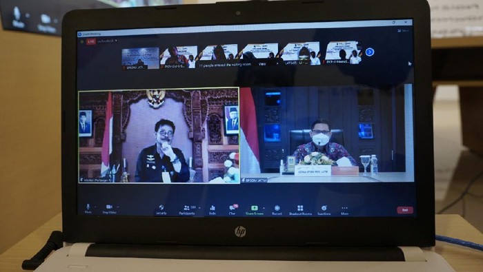 Menteri Pertanian Syahrul Yasin Limpo mengisi ceramah umum di hadapan peserta pelatihan kepemimpinan di BPSDM Jatim. Ceramah umum disampaikan secara virtual.